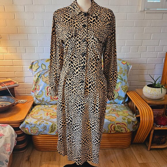 Cheetah Print Shirtdress Medium - Picture 3 of 9